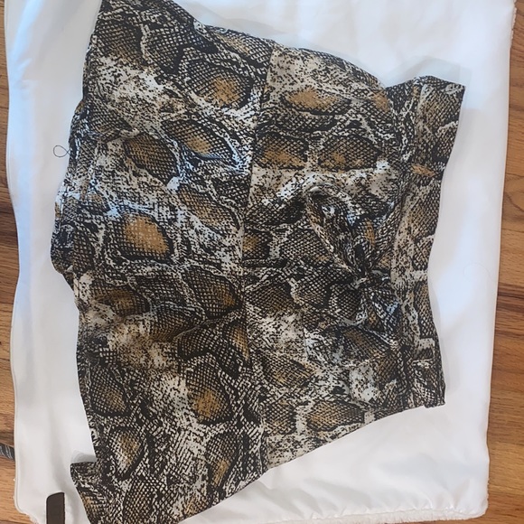 Snakeskin skort - Picture 2 of 2